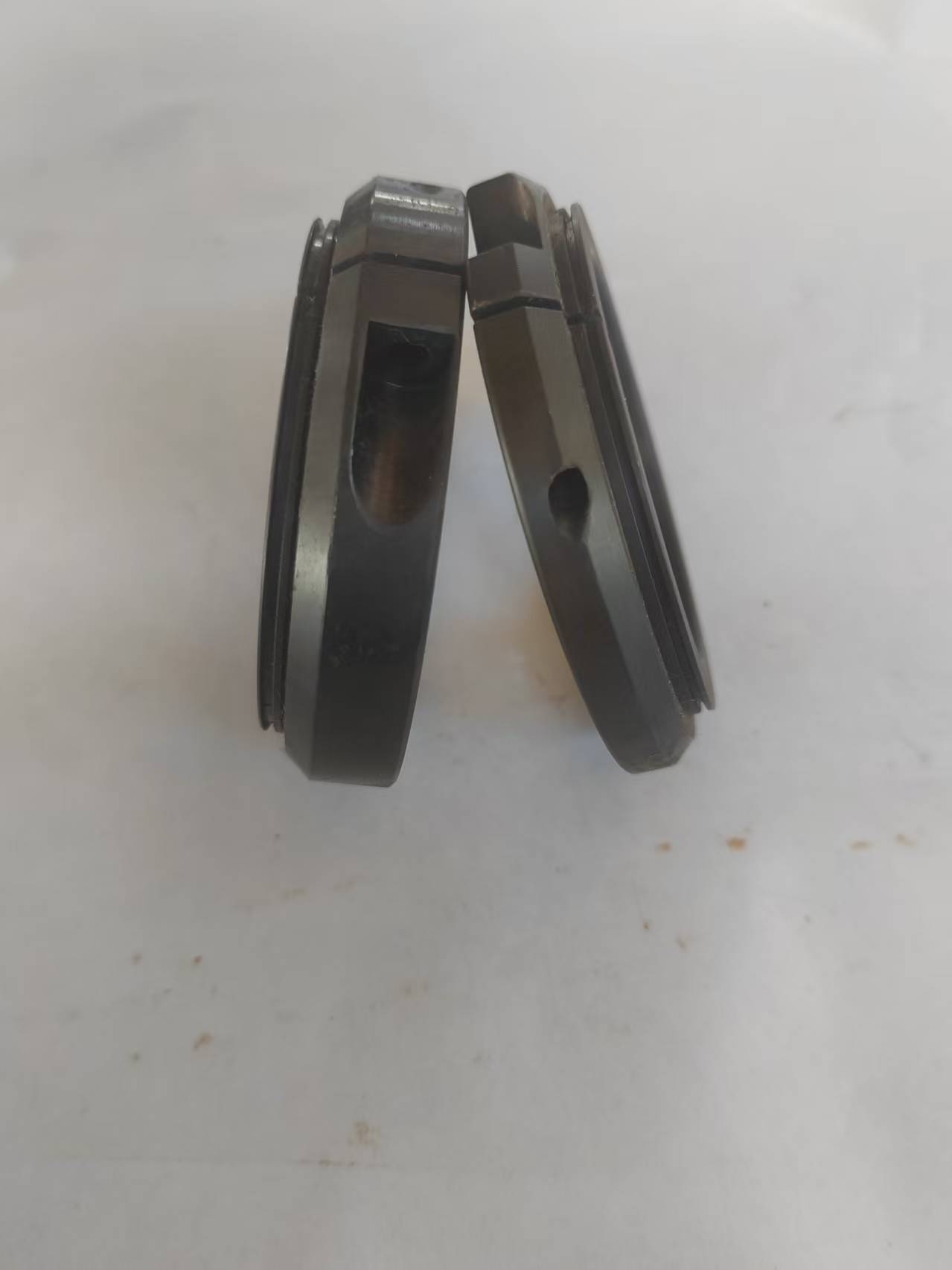 Butterfly Blade Holder 02